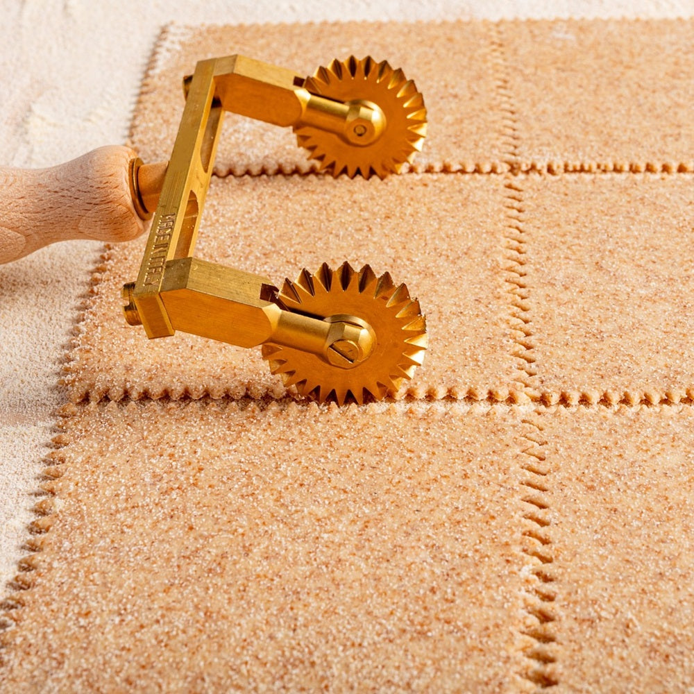 【パスタ製造ツール】LaGondola Double Adjustable Festooned Pasta Cutter Wheel