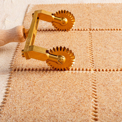 【パスタ製造ツール】LaGondola Double Adjustable Festooned Pasta Cutter Wheel