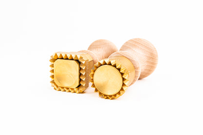 【パスタ製造ツール】LaGondola Festooned Ravioli Molds Round 34 + 35x35