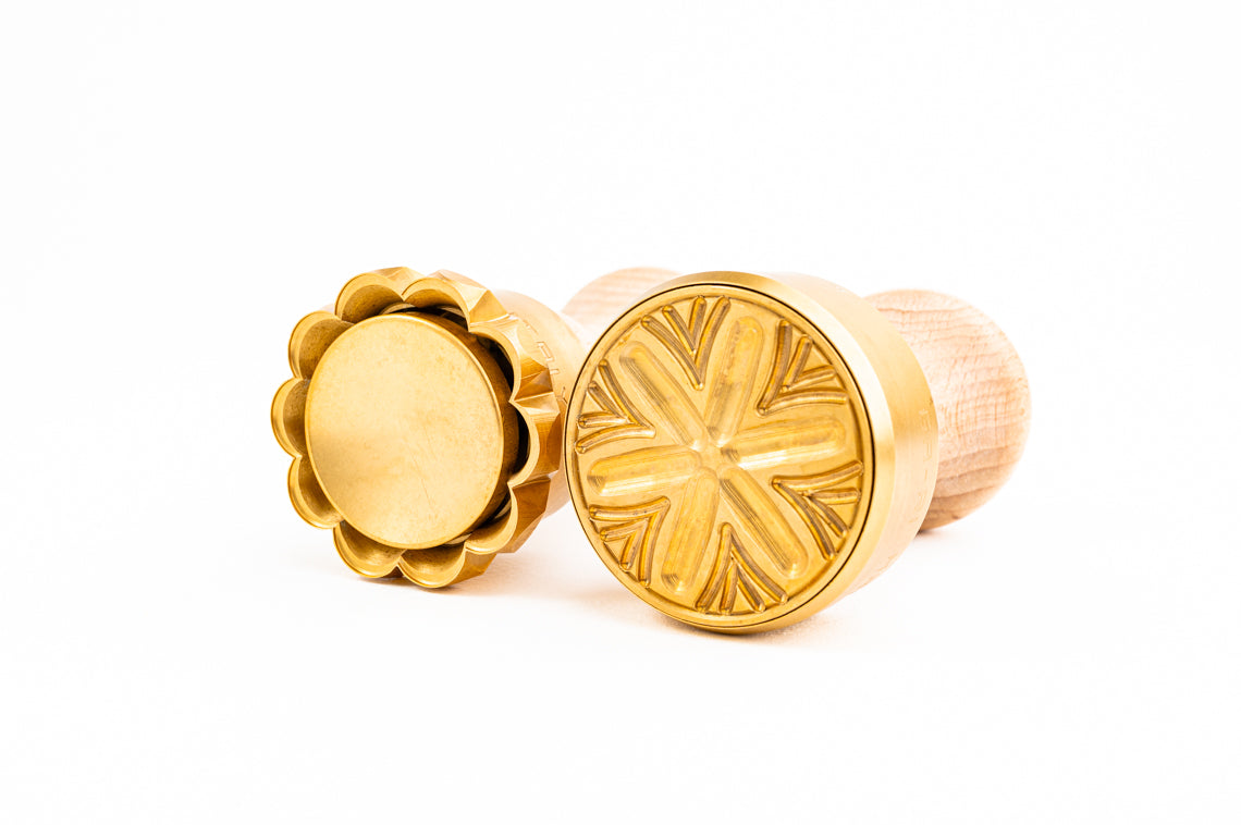 【パスタ製造ツール】LaGondola Ravioli Flower Stamp + Corzetti Stamp Bundle