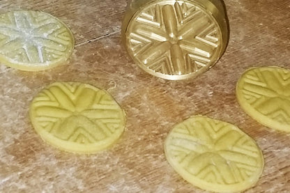 【パスタ製造ツール】LaGondola Ravioli Flower Stamp + Corzetti Stamp Bundle