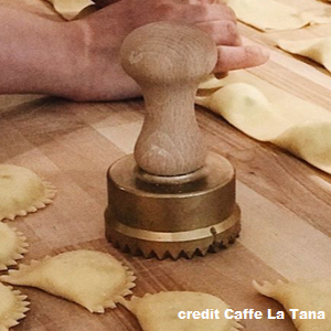 【パスタ製造ツール】LaGondola Ravioli Stamp Corzetti