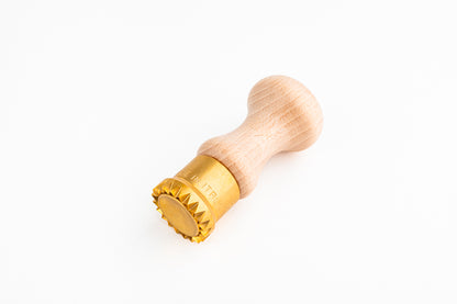 【パスタ製造ツール】LaGondola Ravioli Stamp Fluted Round 34