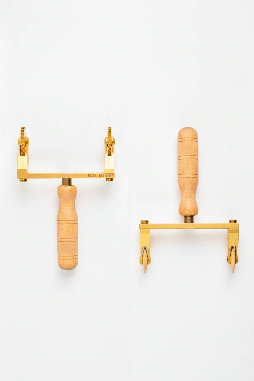 【パスタ製造ツール】LaGondola Set of 2 Double Adjustable Festooned /Smooth  Pasta Cutter Wheel - Aldo