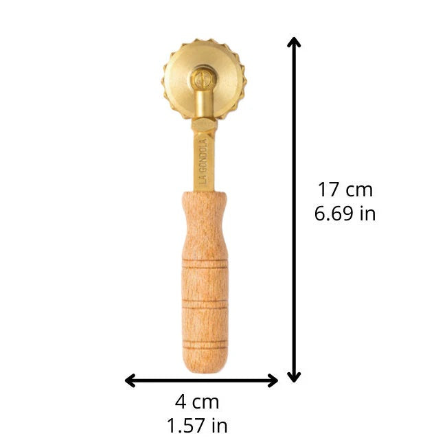 【パスタ製造ツール】LaGondola Professional Crimped Pasta Cutter Wheel, in Durable Brass and Natural Wood - TAN