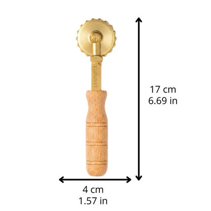 【パスタ製造ツール】LaGondola Professional Crimped Pasta Cutter Wheel, in Durable Brass and Natural Wood - TAN