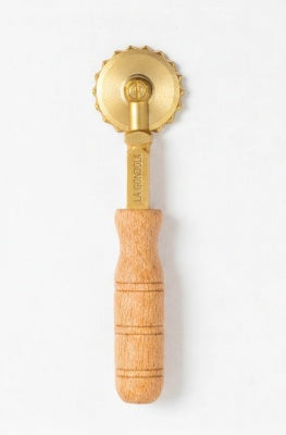 LaGondola Professional Crimped Pasta Cutter Wheel, in Durable Brass and Natural Wood - TANO - パスタ製造ツール | BARISTA TOOLS
